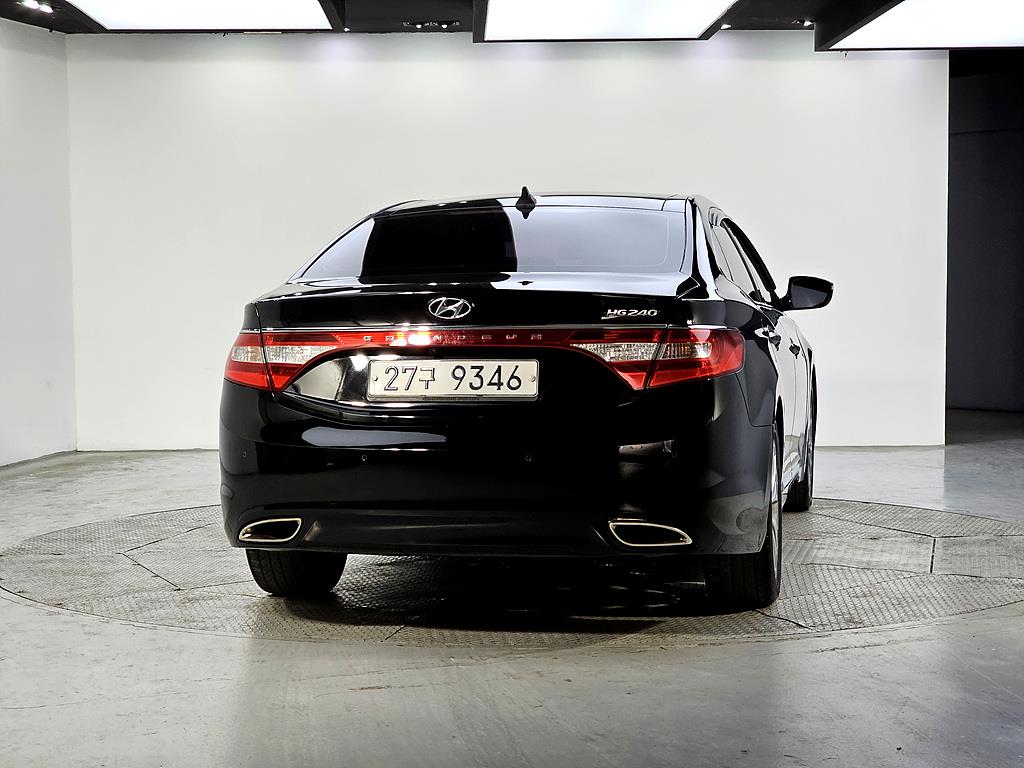 HYUNDAI Grandeur - Vista 4