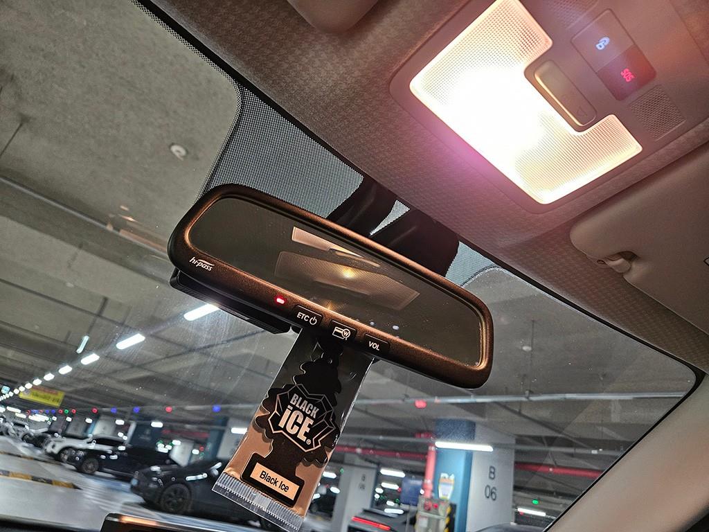 HYUNDAI Casper - Vista 11