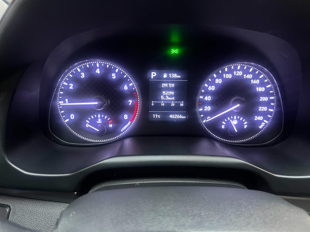 HYUNDAI Avante - Vista 6