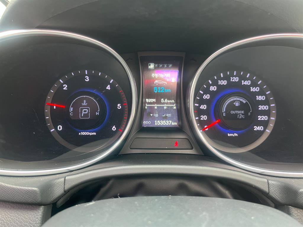 HYUNDAI Santa Fe - Vista 5