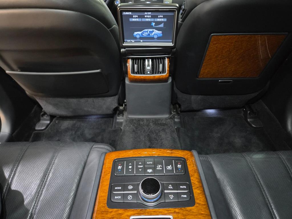 HYUNDAI Equus 2012 Negro - Importación desde Corea - HF Imports Iquique - Foto 18