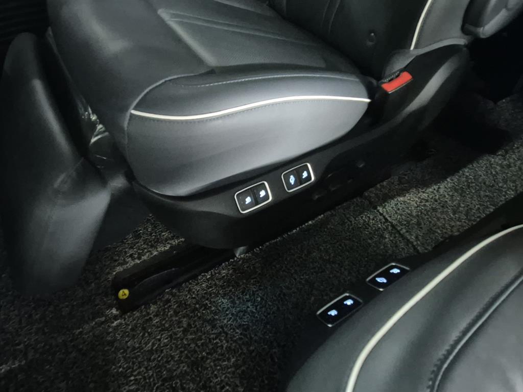 HYUNDAI Staria 2022 Gris - Importación desde Corea - HF Imports Iquique - Foto 13