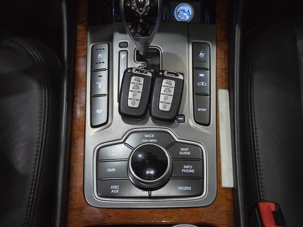 HYUNDAI Equus 2012 Negro - Importación desde Corea - HF Imports Iquique - Foto 13