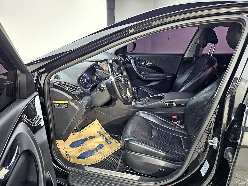 HYUNDAI Grandeur - Vista 8