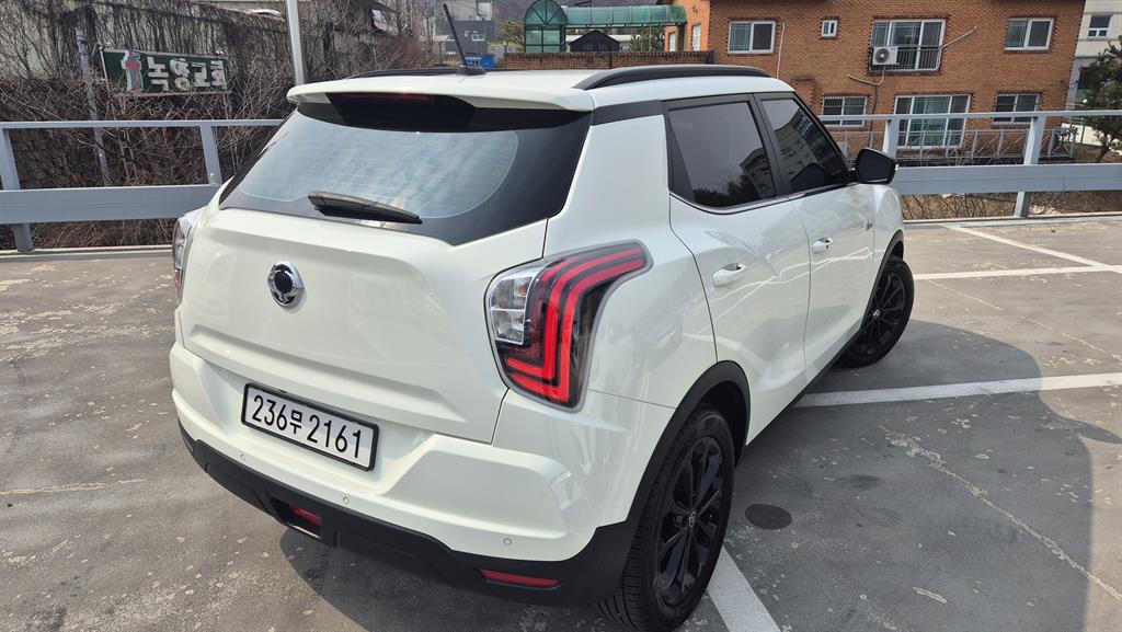 Ssangyong Tivoli 2021 Blanco - Importación desde Corea - HF Imports Iquique - Foto 15