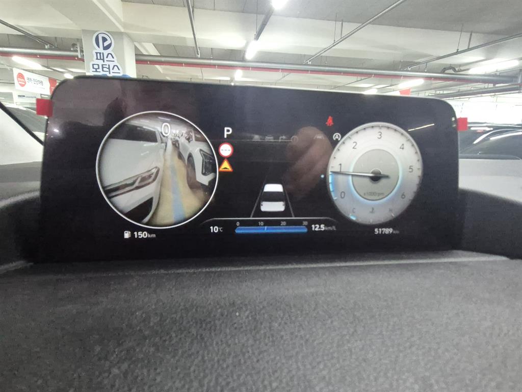 HYUNDAI Staria - Vista 5