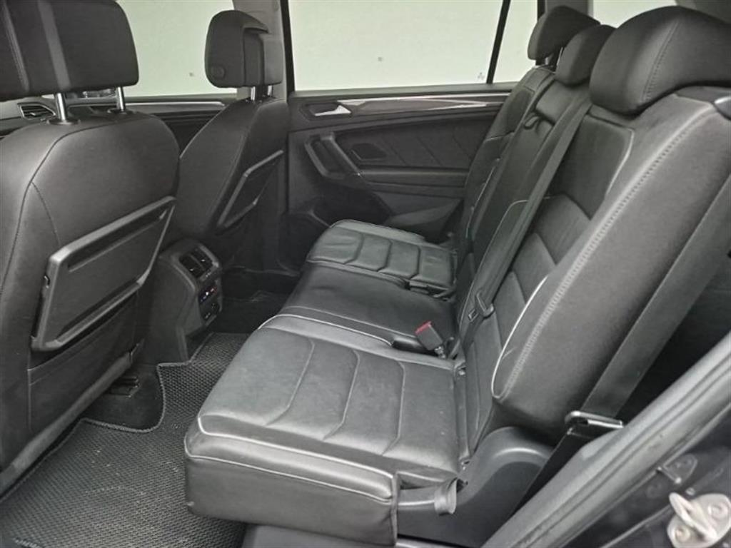 Volkswagen Tiguan - Vista 11