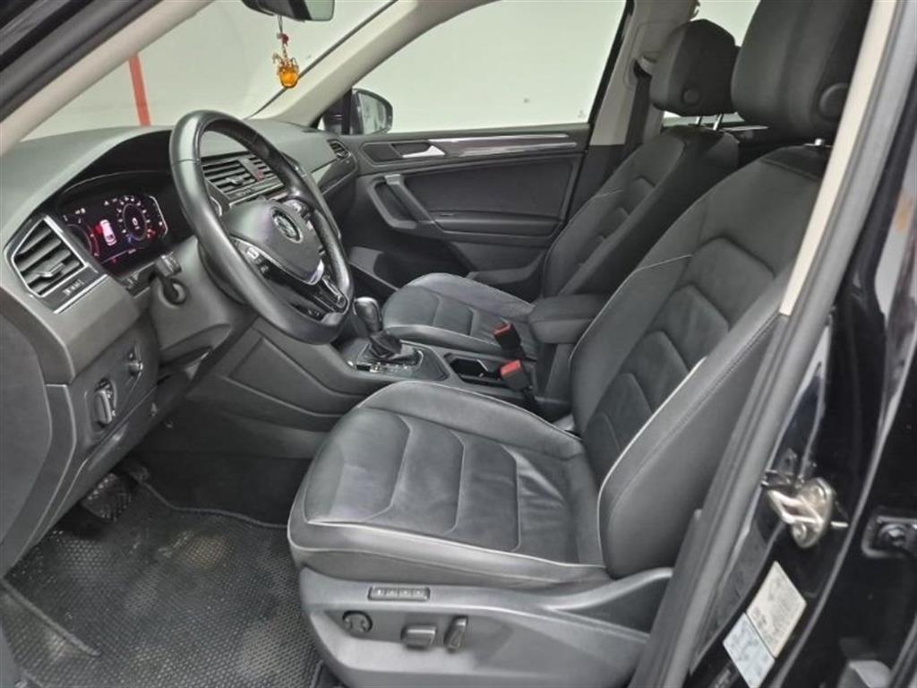 Volkswagen Tiguan - Vista 10