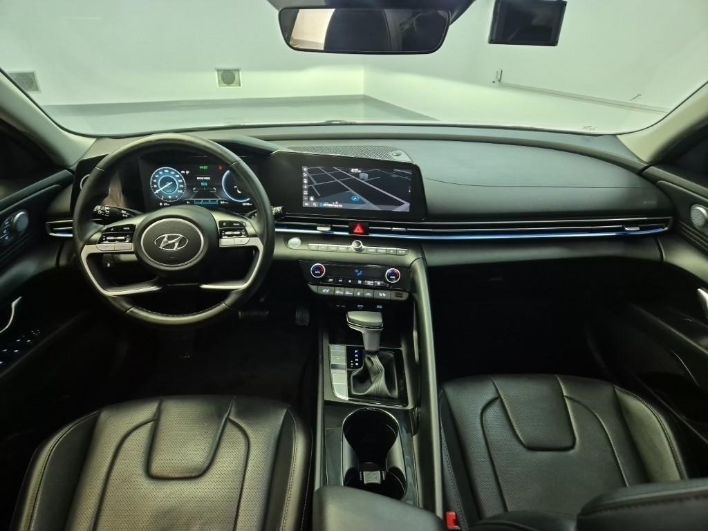 HYUNDAI Avante - Vista 7