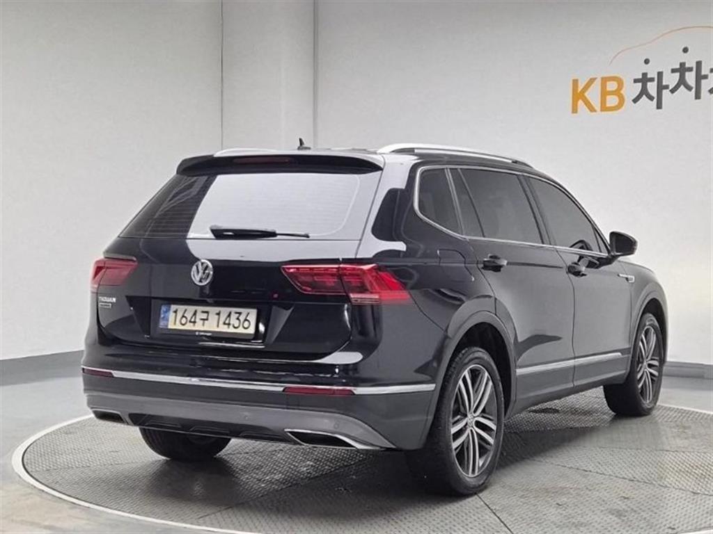 Volkswagen Tiguan - Vista 4