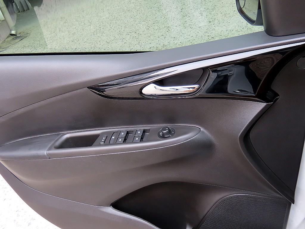 Chevrolet Spark - Vista 11