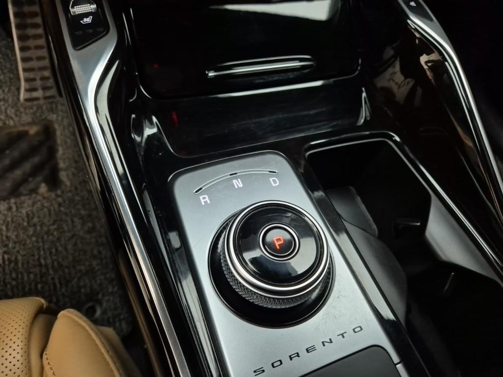 KIA Sorento - Vista 8