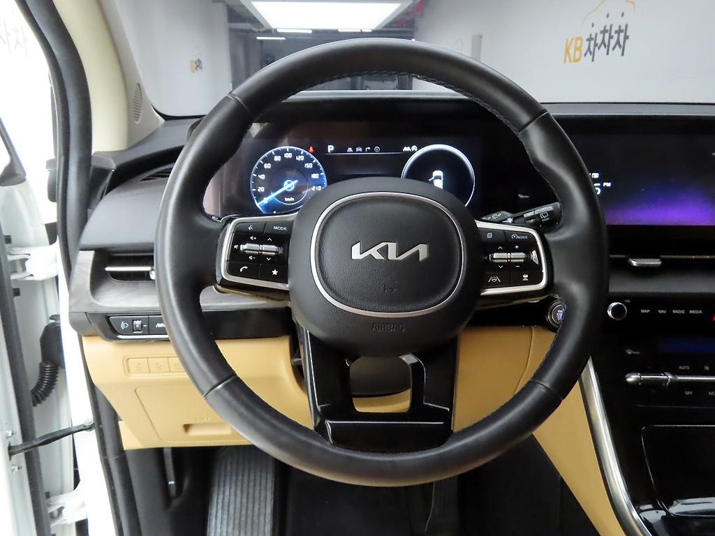 KIA Carnival - Vista 7