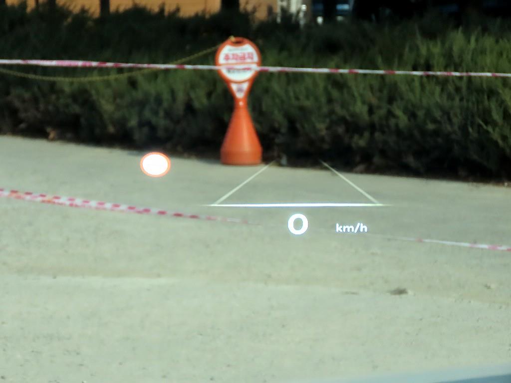 Genesis G80 - Vista 10