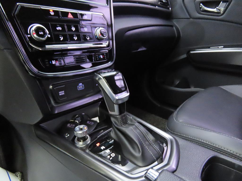 Ssangyong Tivoli - Vista 11