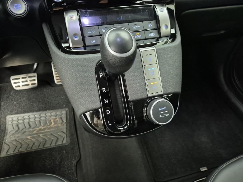 HYUNDAI Casper - Vista 8