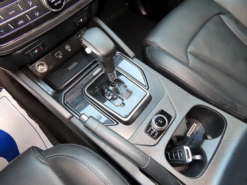 Ssangyong Rexton - Vista 10