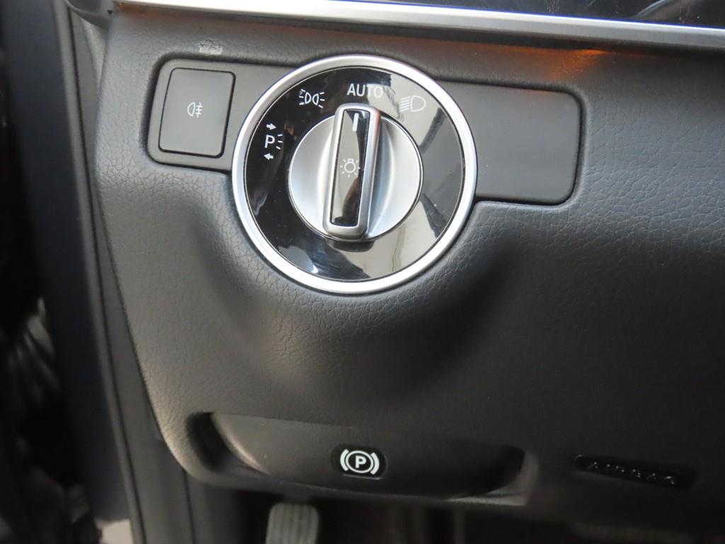 Mercedes Benz E class - Vista 10