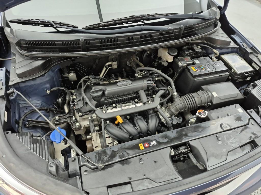 KIA Stonic - Vista 6