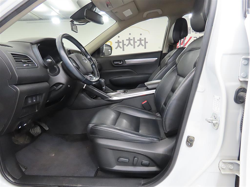 SAMSUNG QM6 - Vista 5