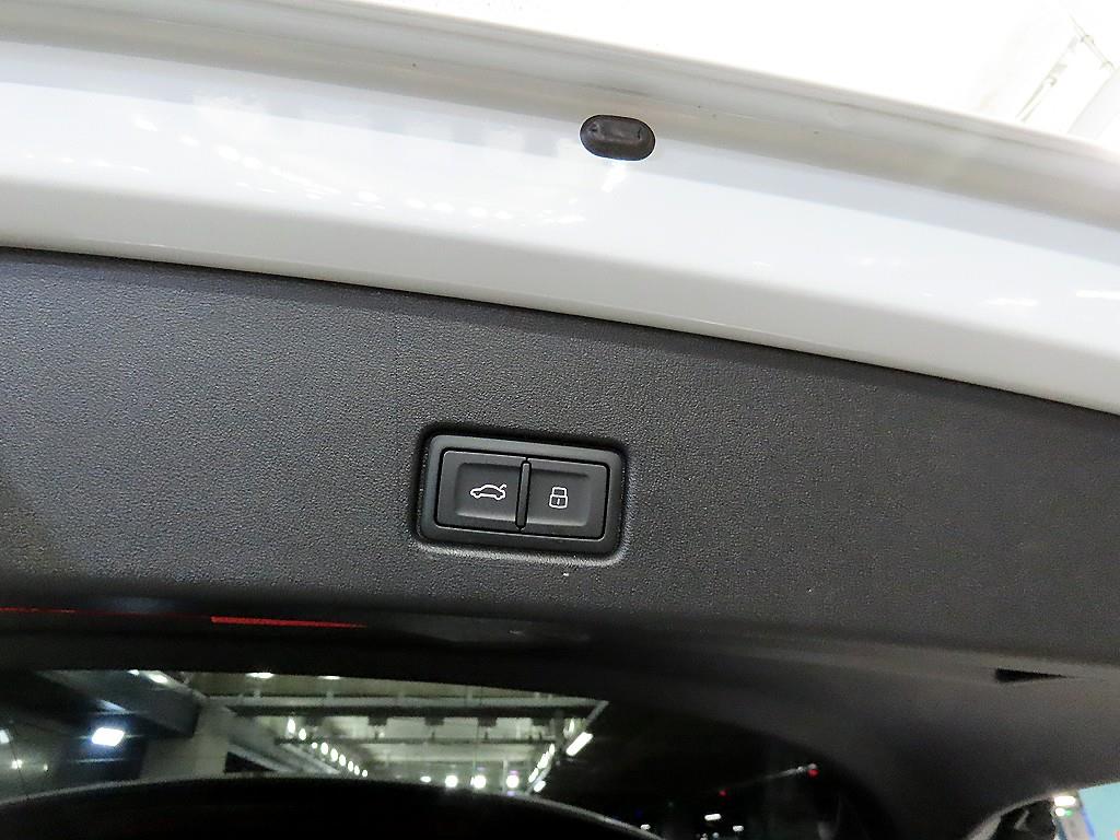 Audi Q4 2025 Blanco - Importación desde Corea - HF Imports Iquique - Foto 16