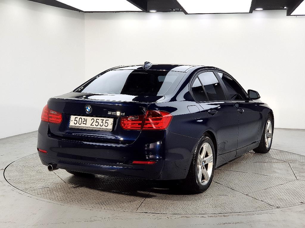BMW 3 series - Vista 4