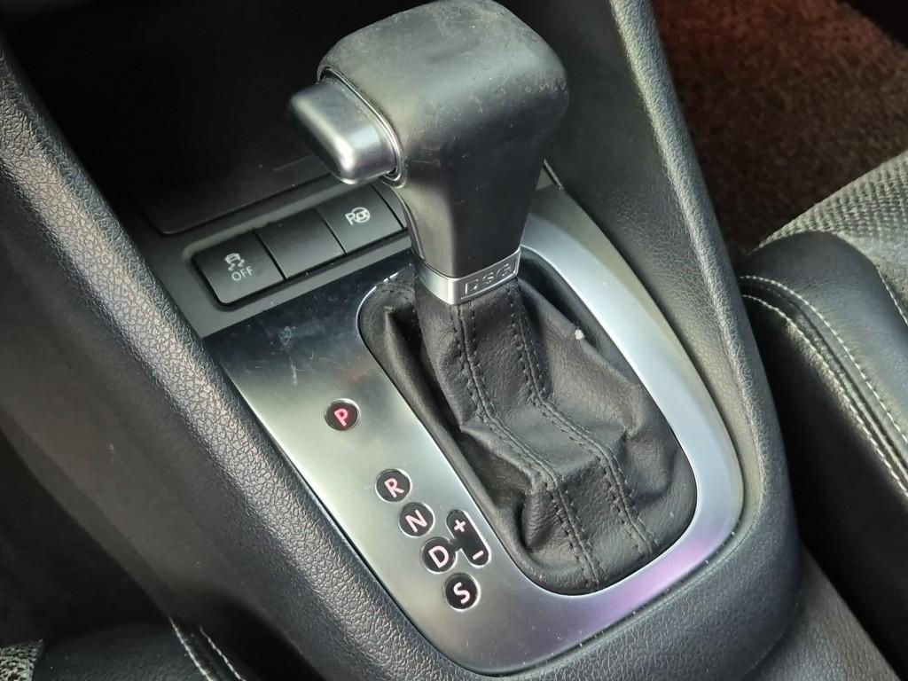 Volkswagen Golf - Vista 8