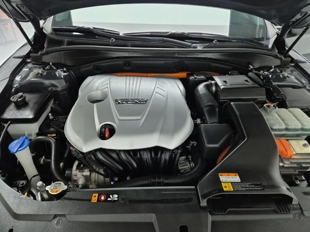 HYUNDAI Grandeur - Vista 5