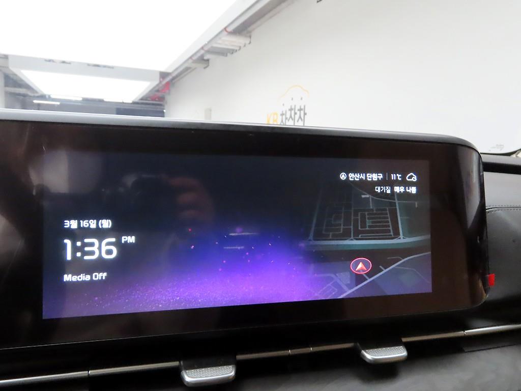 KIA Carnival - Vista 8