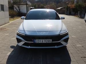 HYUNDAI Avante - Vista 2