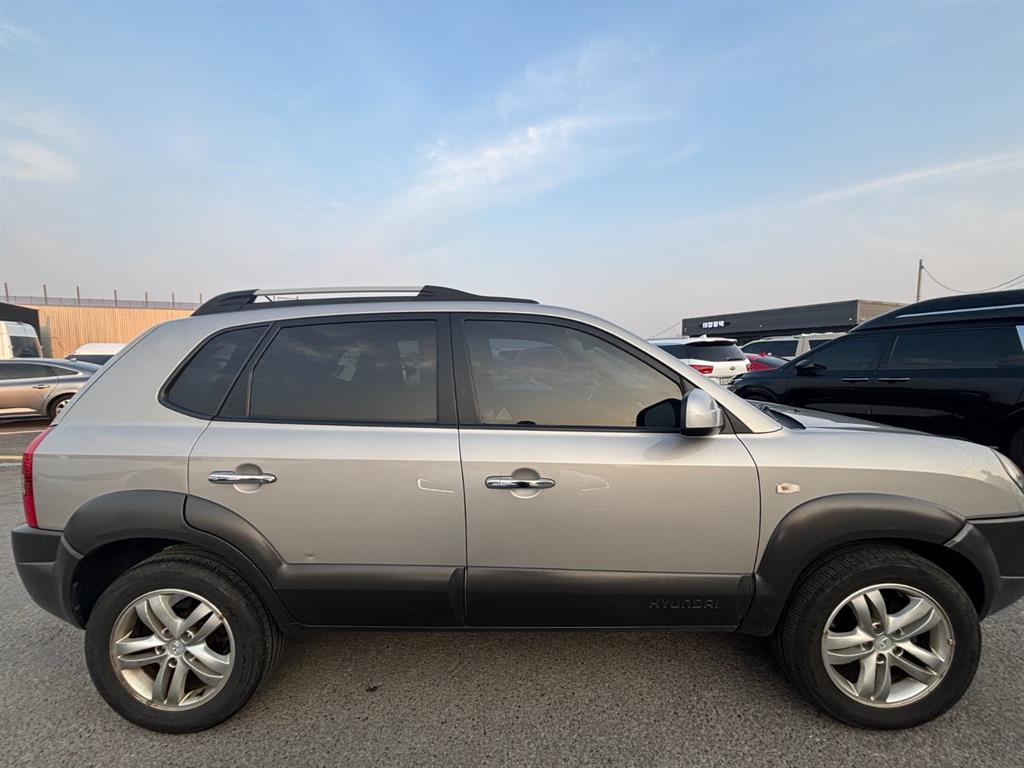 HYUNDAI Tucson - Vista 4