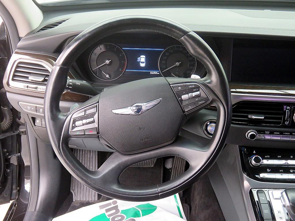 Genesis EQ900 - Vista 11