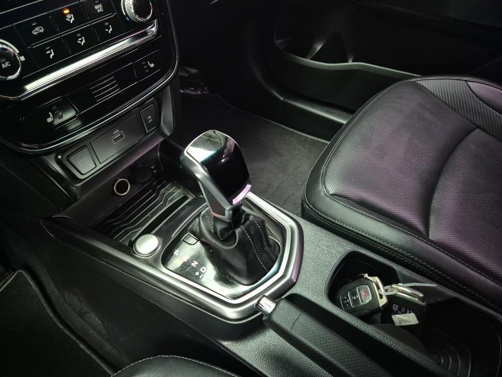 Ssangyong Tivoli - Vista 8