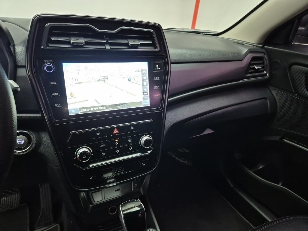 Ssangyong Tivoli - Vista 10