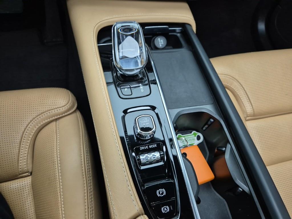 Volvo XC90 - Vista 8