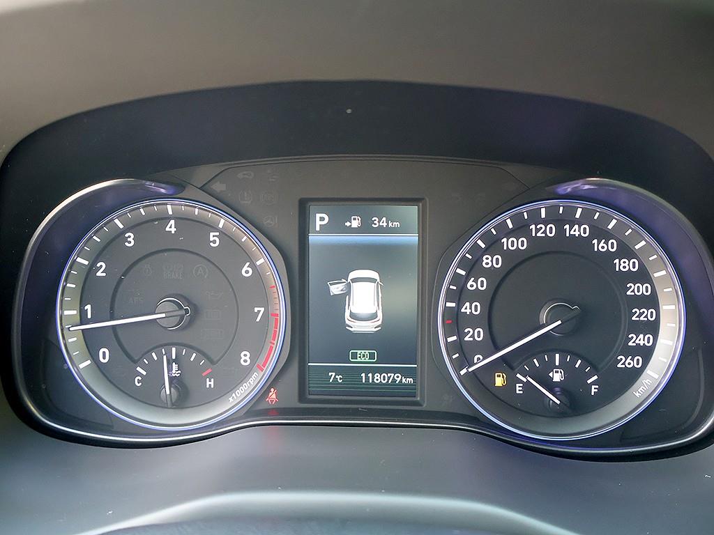 HYUNDAI Kona - Vista 11