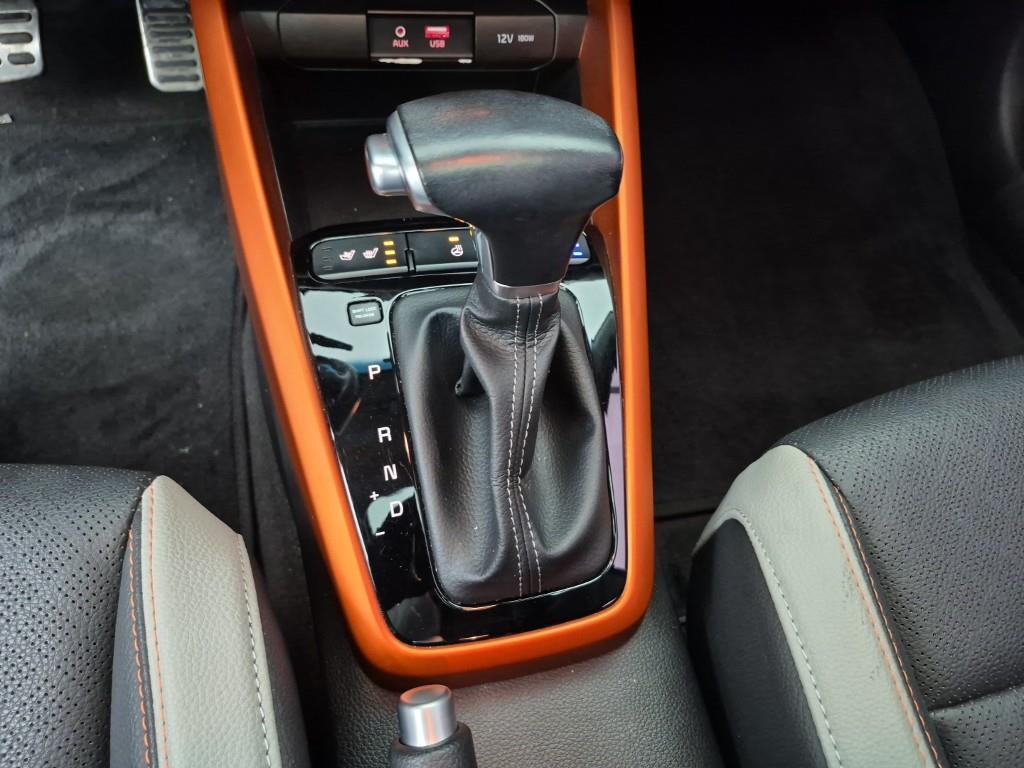 KIA Stonic - Vista 8