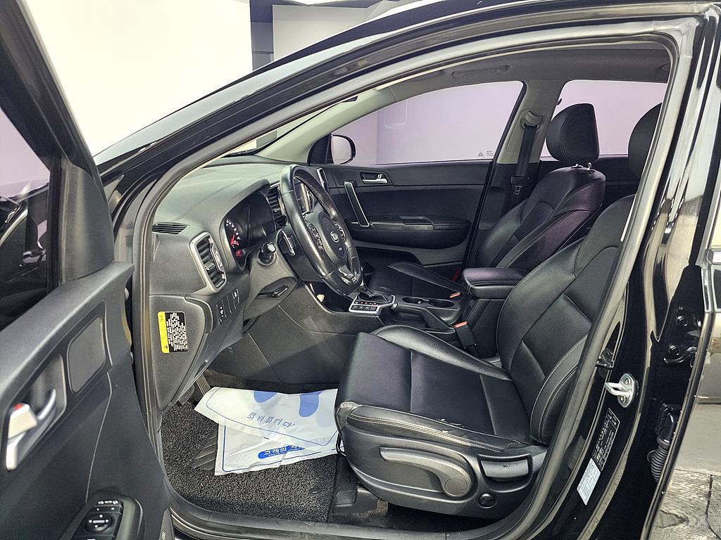 KIA Sportage - Vista 8