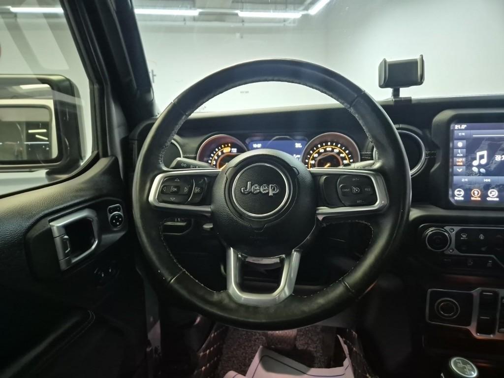 Jeep Wrangler - Vista 9