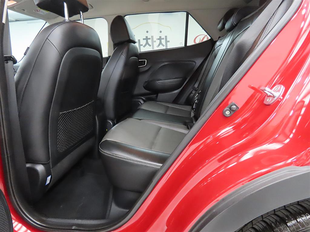 HYUNDAI Venue - Vista 6