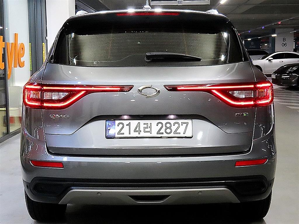 SAMSUNG QM6 - Vista 5