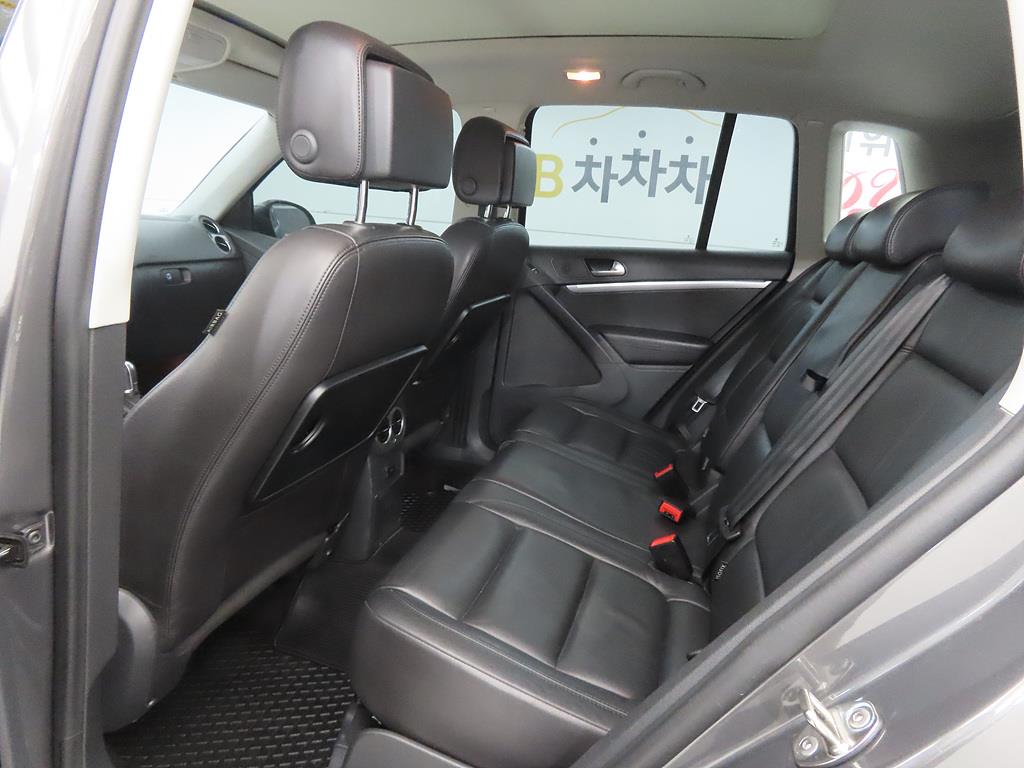 Volkswagen Tiguan - Vista 6