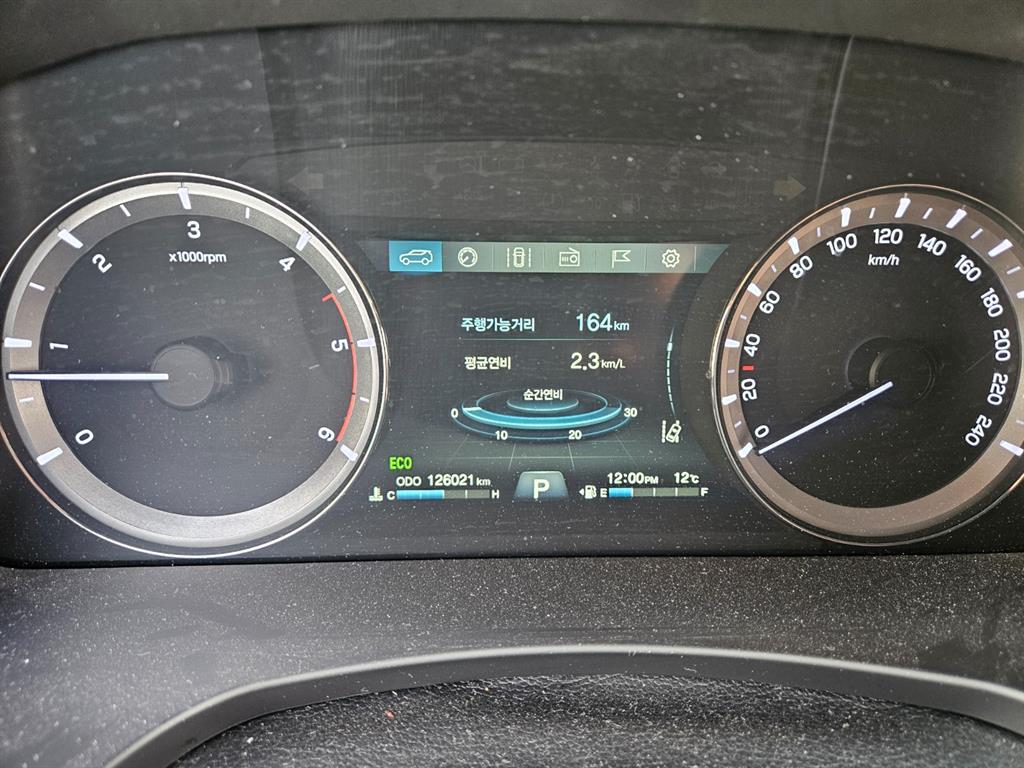 Ssangyong Rexton - Vista 8