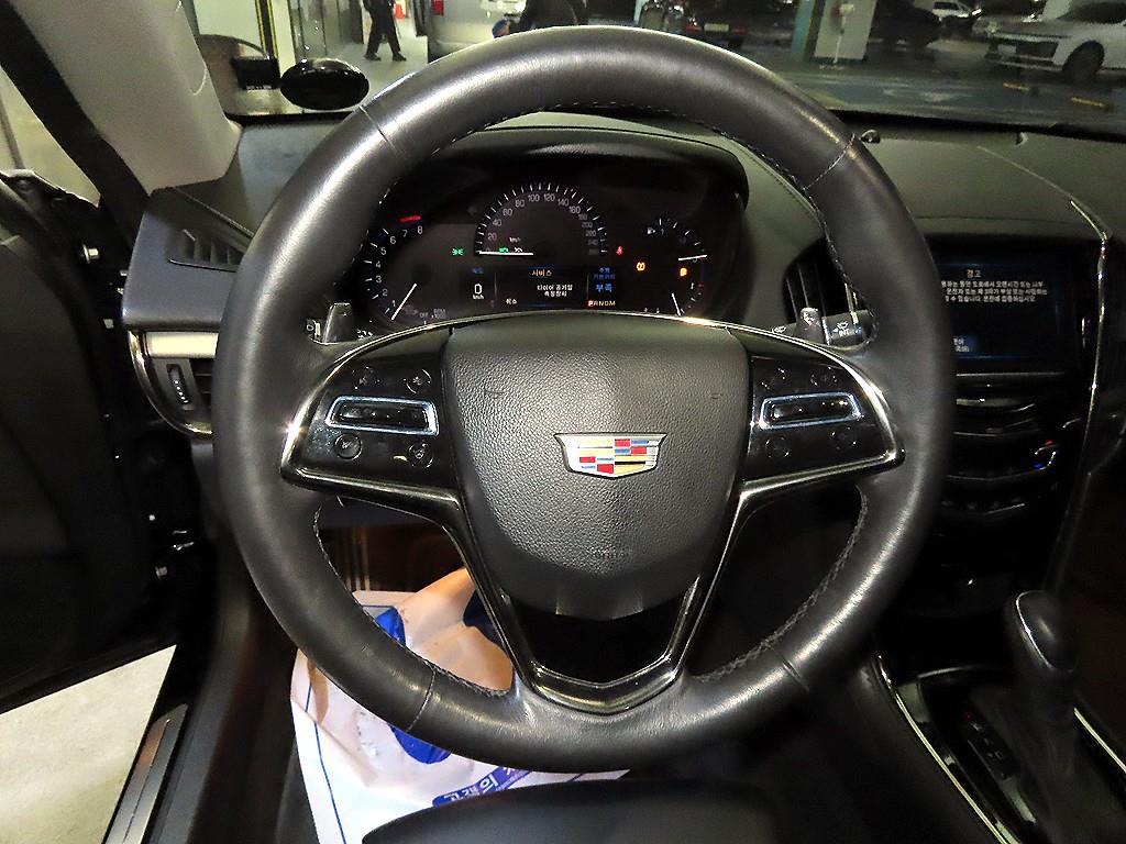 Cadillac ATS - Vista 8