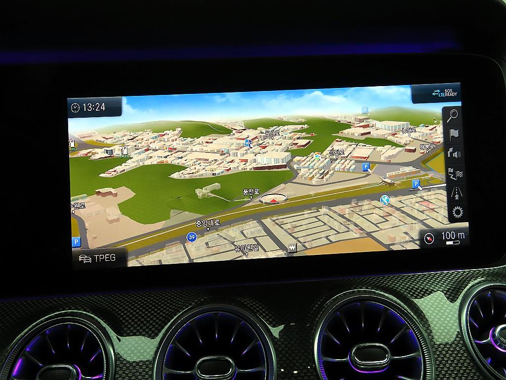 Mercedes Benz E class - Vista 9