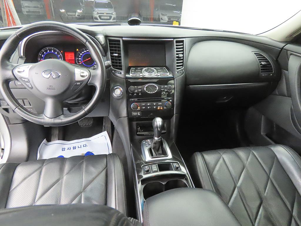 Infiniti FX - Vista 7