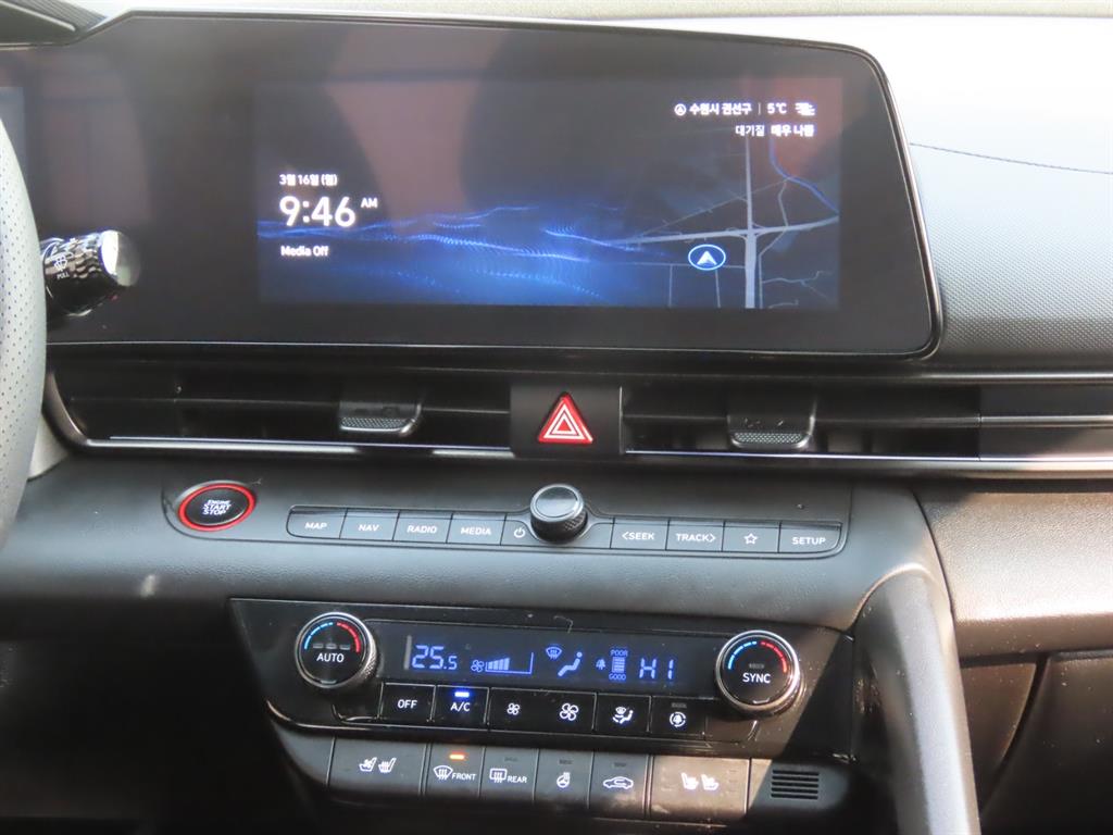 HYUNDAI Avante 2025 Blanco - Importación desde Corea - HF Imports Iquique - Foto 10