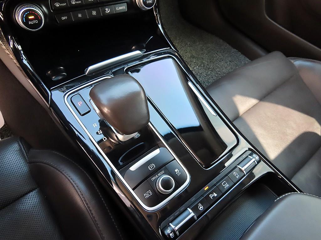 KIA Stinger - Vista 10