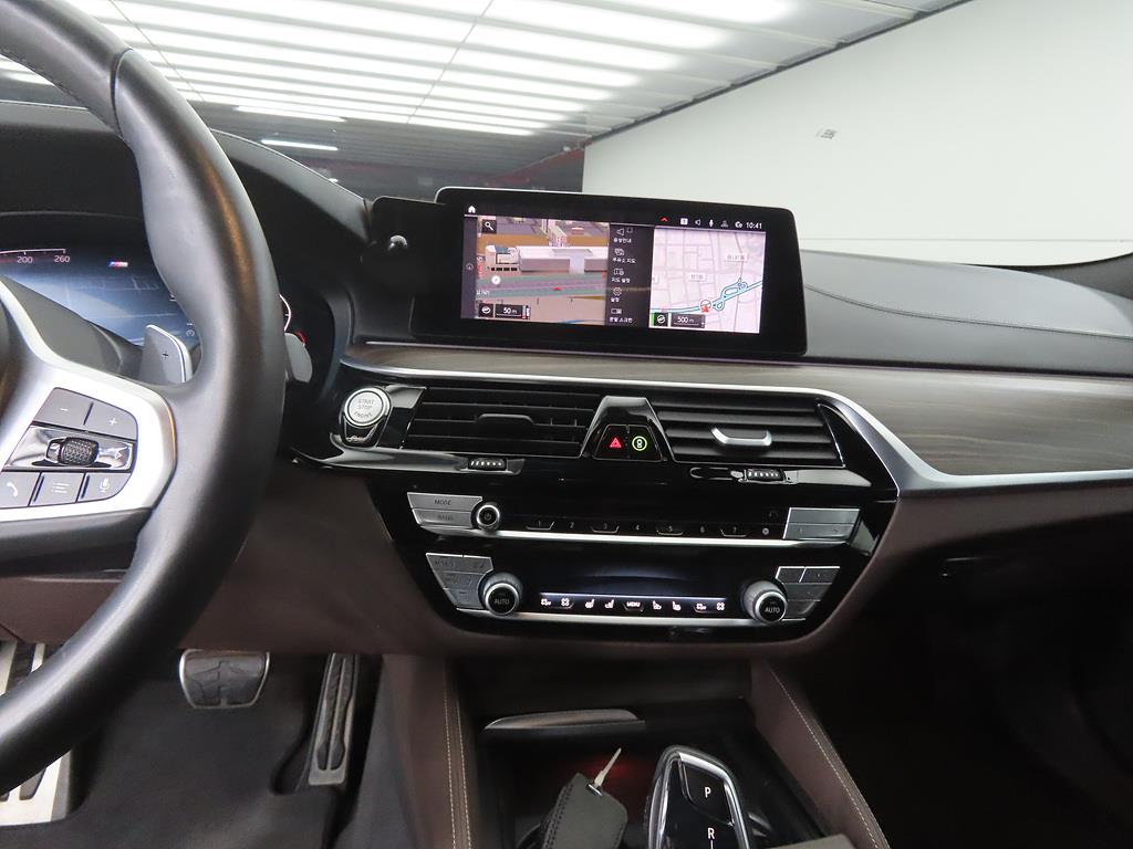 BMW 5 Series - Vista 10
