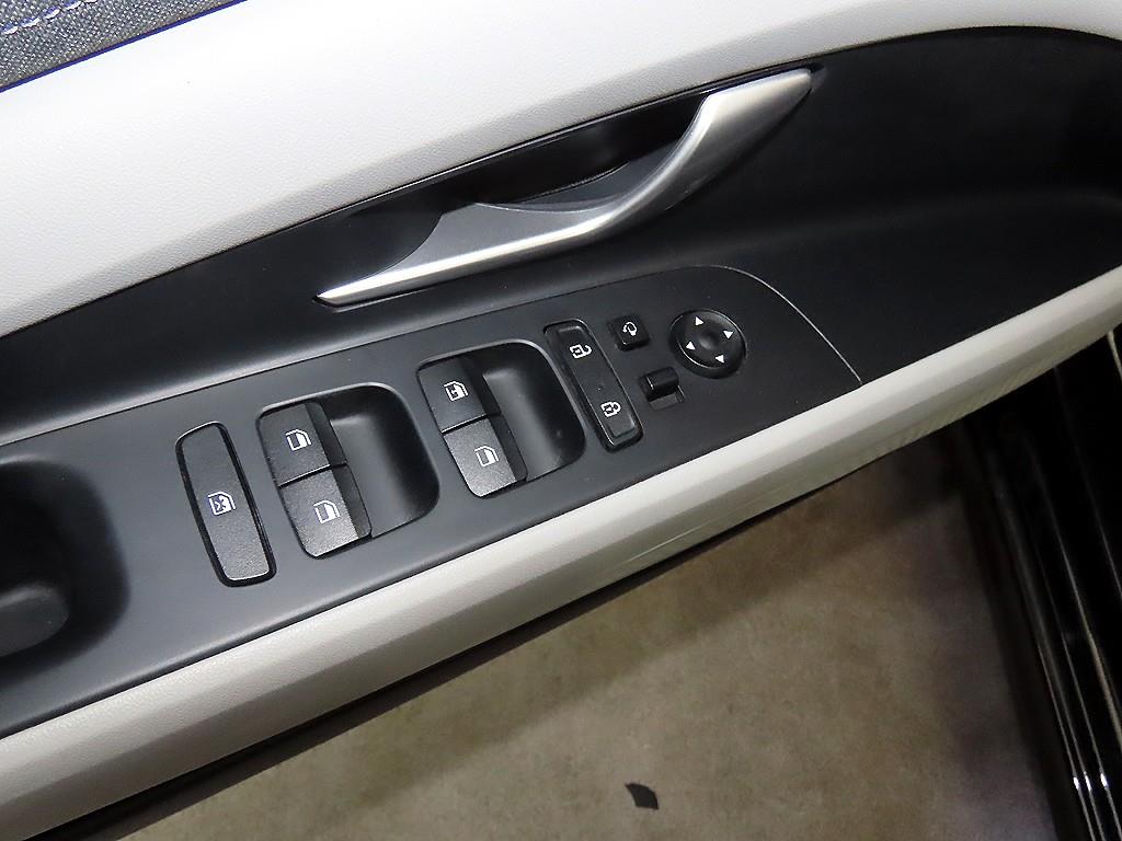 HYUNDAI Avante 2022 Negro - Importación desde Corea - HF Imports Iquique - Foto 13